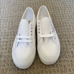 2790 ACOTW WHITE SUPERGA